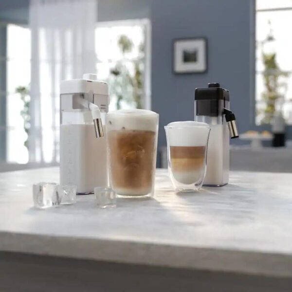 De'Longhi PrimaDonna Aromatic Fully Automatic Coffee Machine Titanium